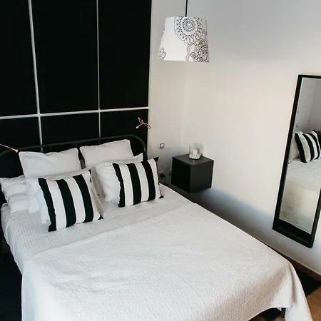 Eco White With Climatized Pool *