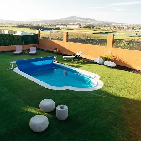 Eco White With Climatized Pool 빌라