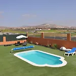 빌라 Eco White With Climatized Pool 칼레타데푸스테