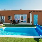 Eco White With Climatized Pool 칼레타데푸스테