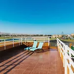 Eco White With Climatized Pool 빌라