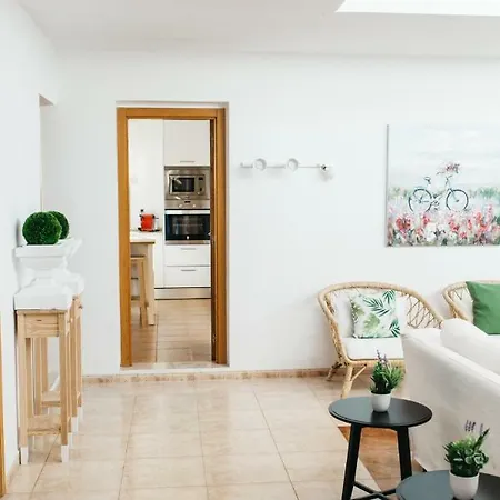 Eco White With Climatized Pool Villa