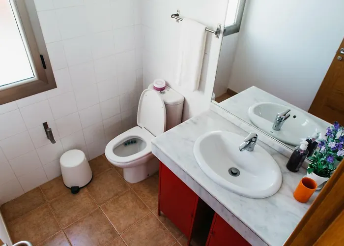 Eco White With Climatized Pool Villa *