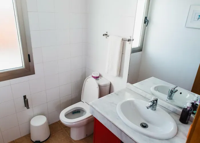 Eco White With Climatized Pool Villa *