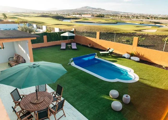 Eco White With Climatized Pool Caleta De Fuste