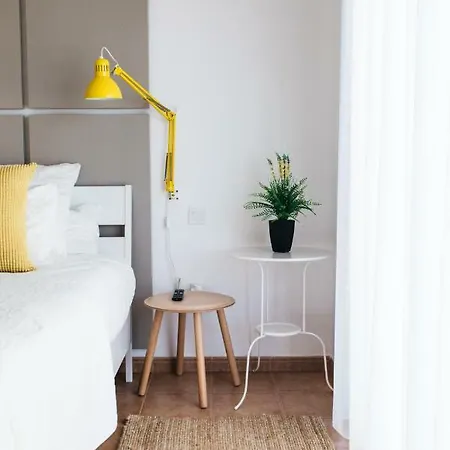 Eco White With Climatized Pool Villa *